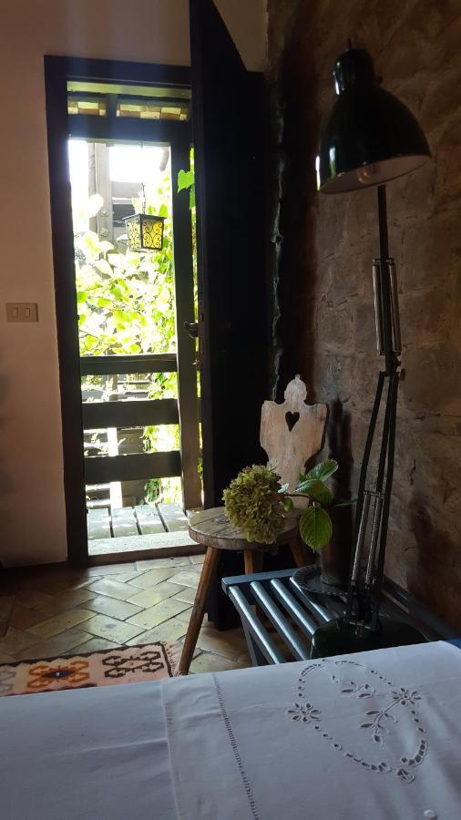 Bed and Breakfast Castello Di Муджа Экстерьер фото